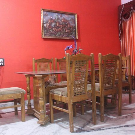 Thomas Home Stay Agra  Dış mekan fotoğraf