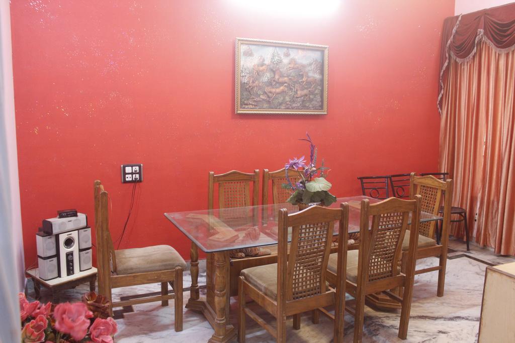 Thomas Home Stay Agra  Dış mekan fotoğraf